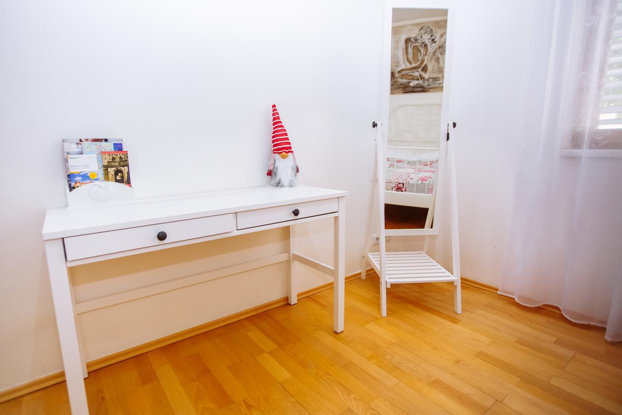 Beautiful Apartment In Central Residence براغ المظهر الخارجي الصورة